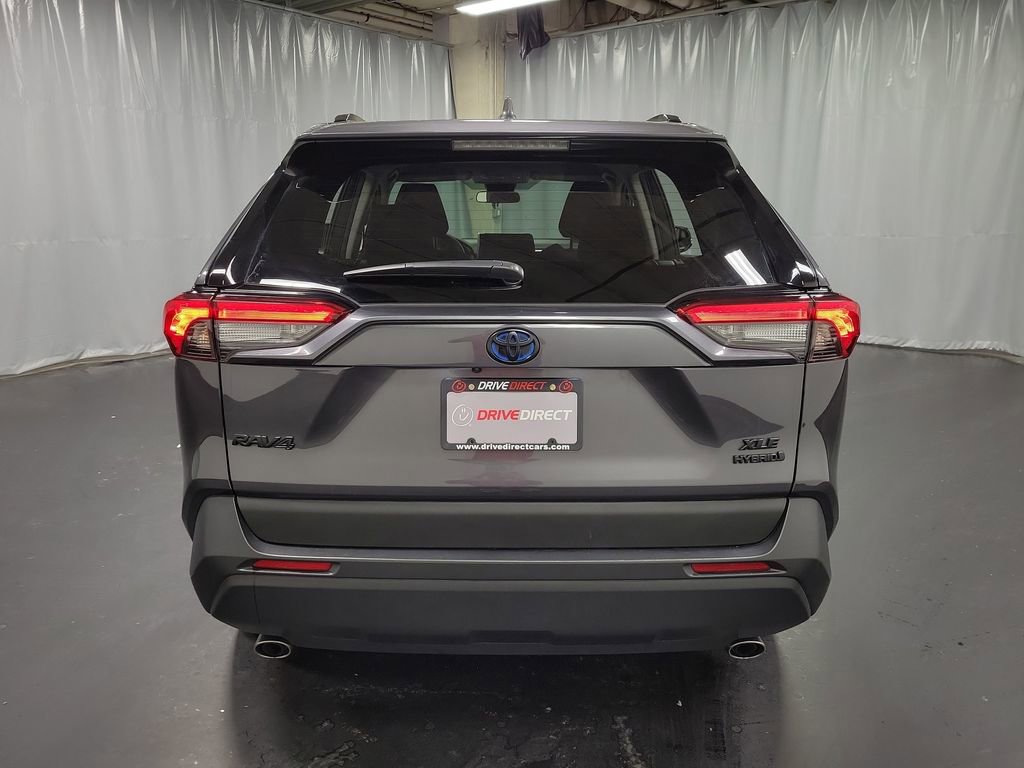 Used 2024 Toyota RAV4 XLE image 7