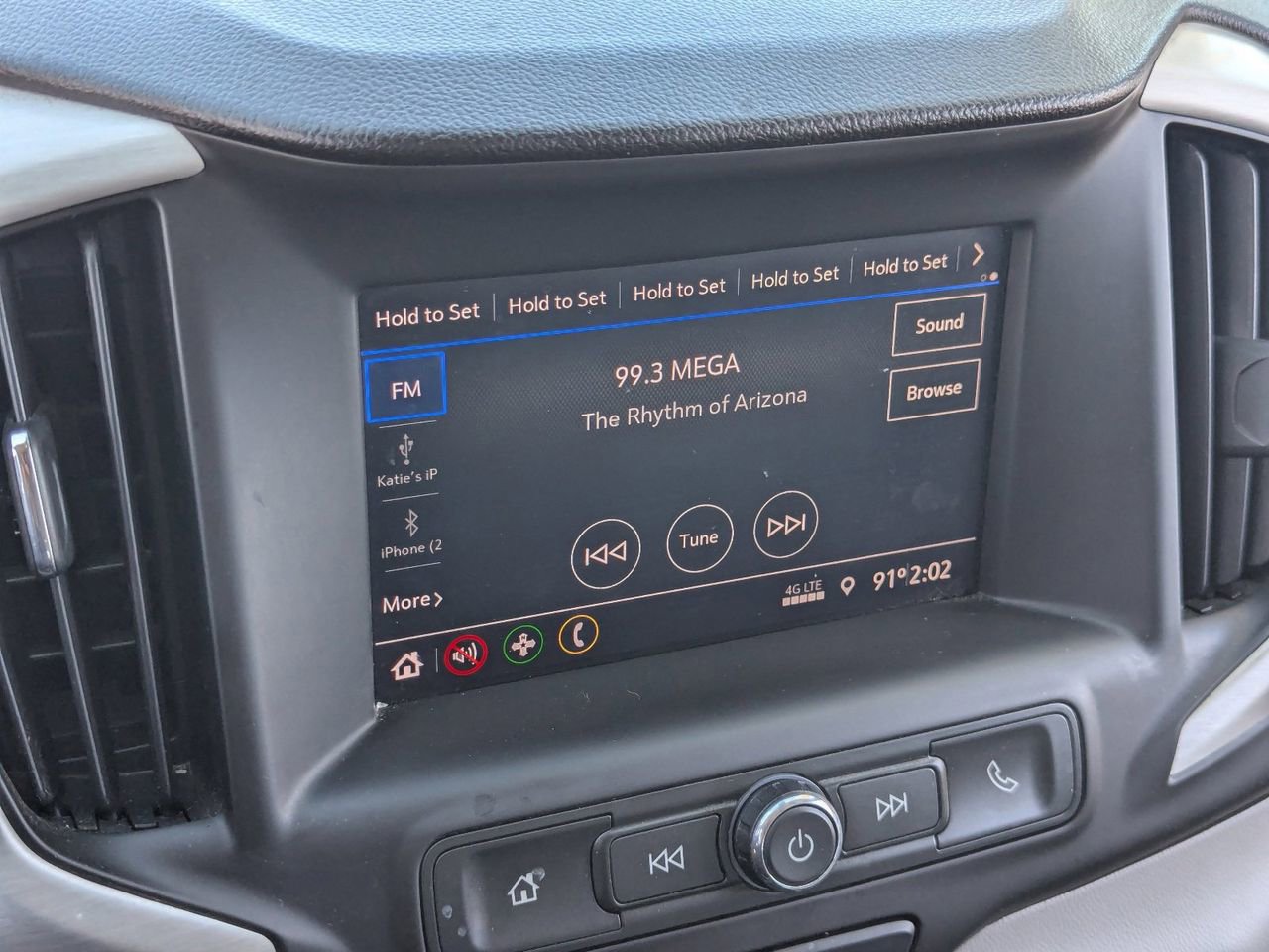 Used 2020 GMC Terrain SLE image 23