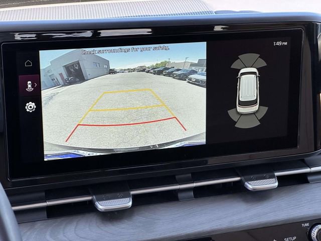 Used 2024 Kia Carnival EX FWD image 32
