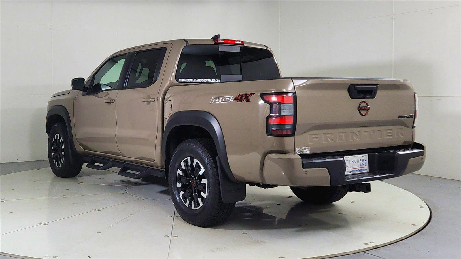 Used 2023 Nissan Frontier PRO-4X w/ Pro Convenience Package image 5