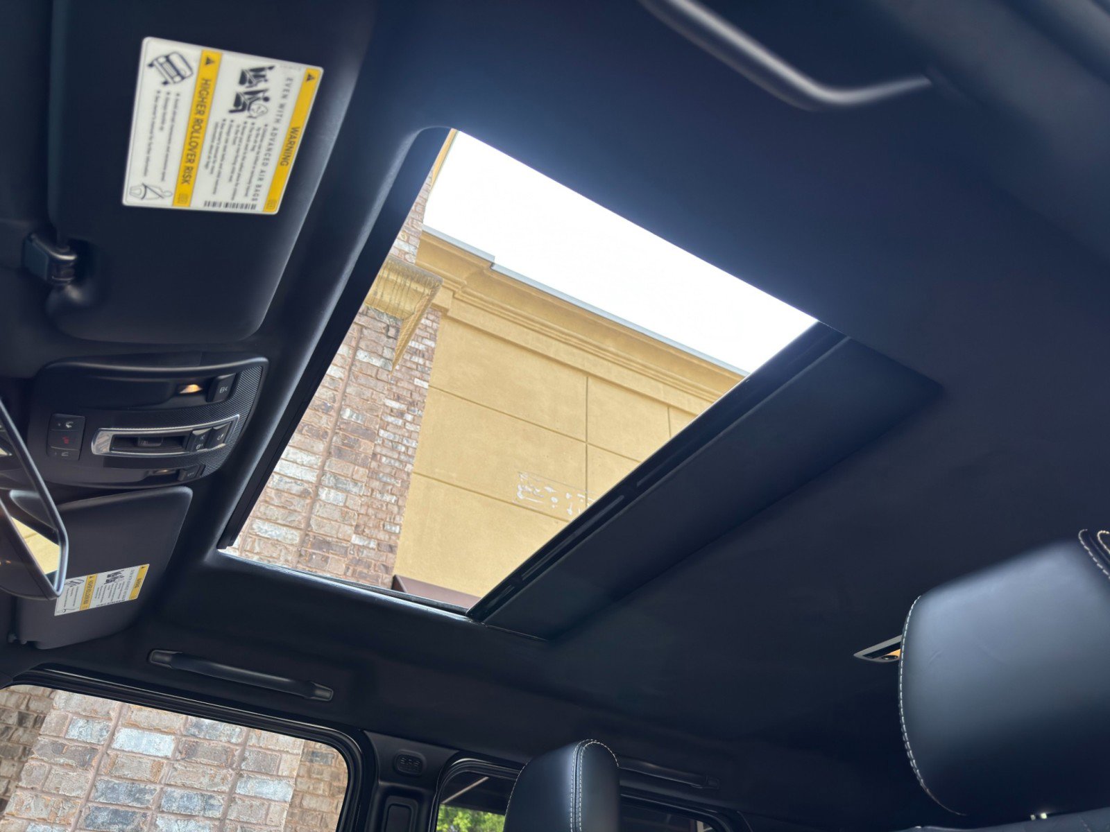 Used 2018 Mercedes-Benz G 550 Squared image 12