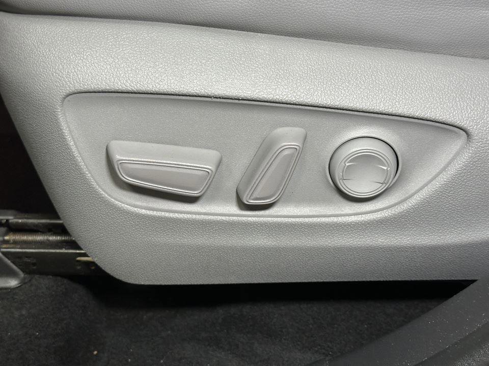 Certified 2022 Toyota Highlander XLE image 23