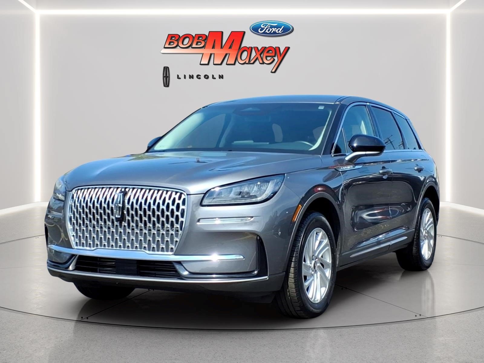 Used 2023 Lincoln Corsair FWD w/ Rear Removable Package Tray