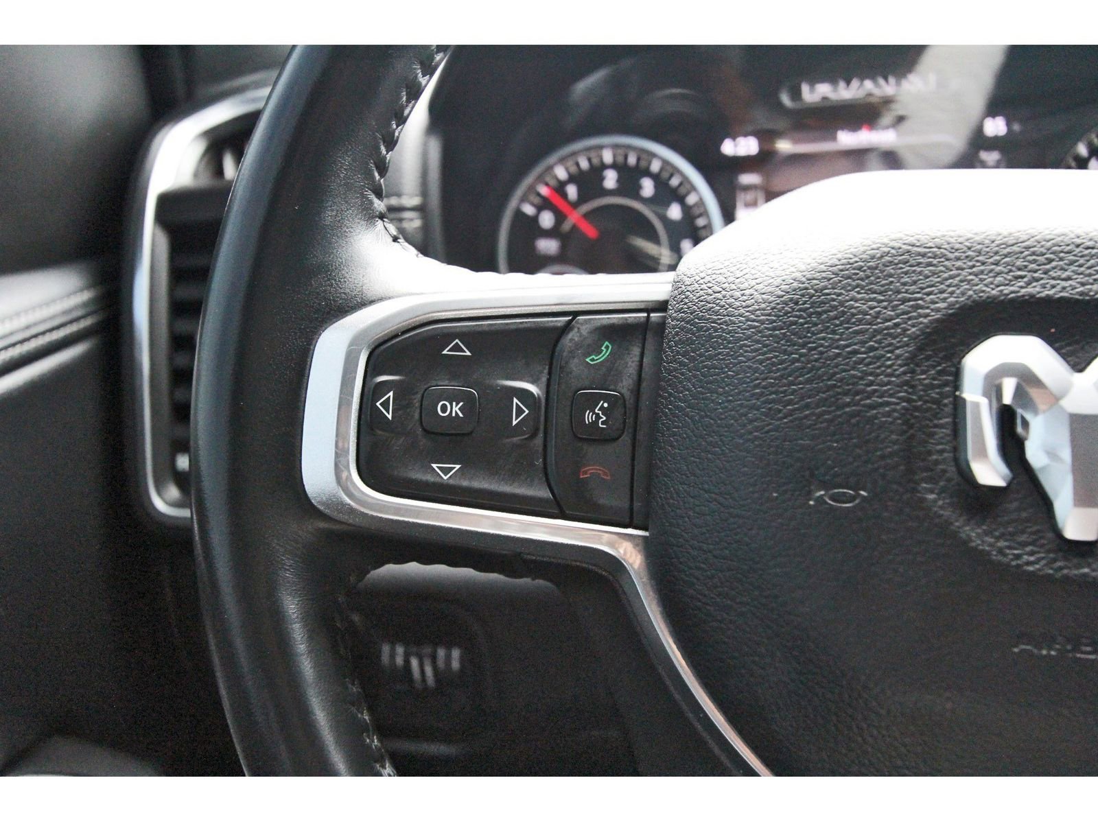 Used 2023 RAM 1500 Laramie AWD/4WD image 24