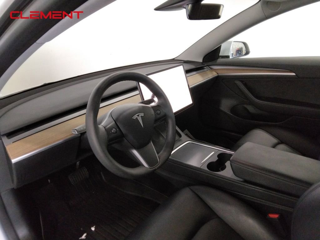 Used 2023 Tesla Model 3 Standard Range image 25