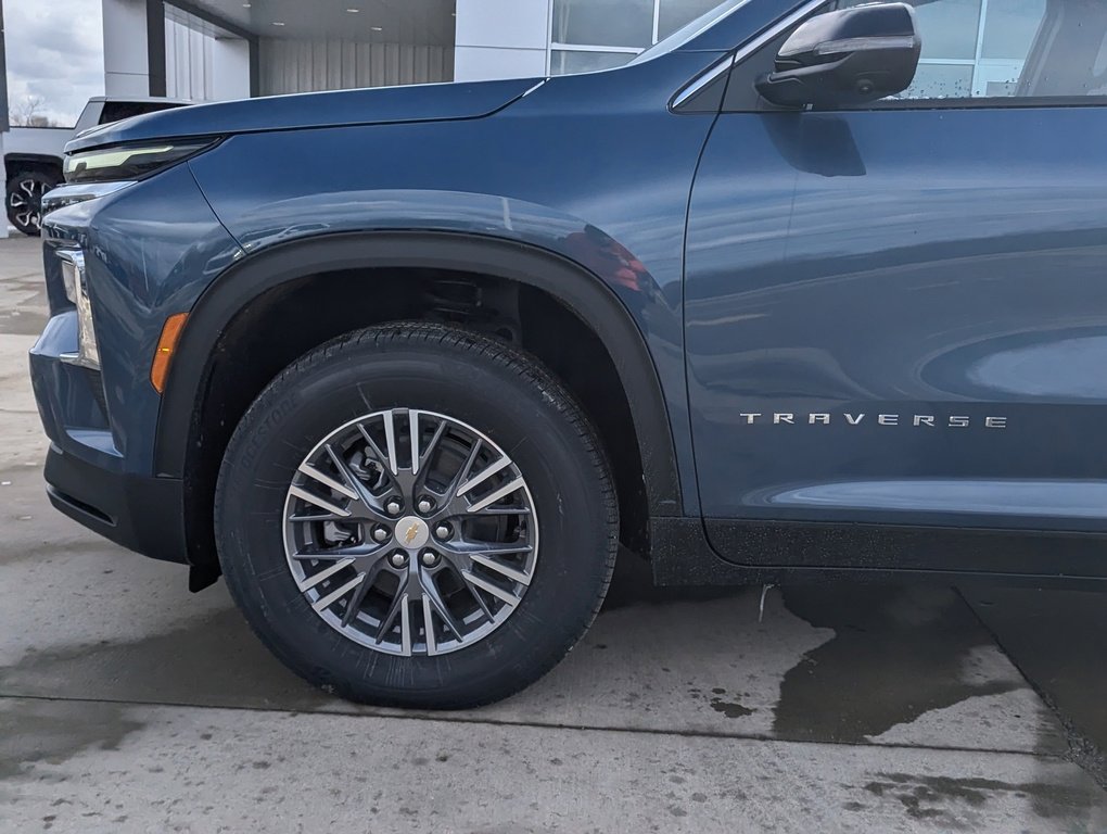 New 2026 Chevrolet Traverse LT w/ Driver Confidence Package image 10