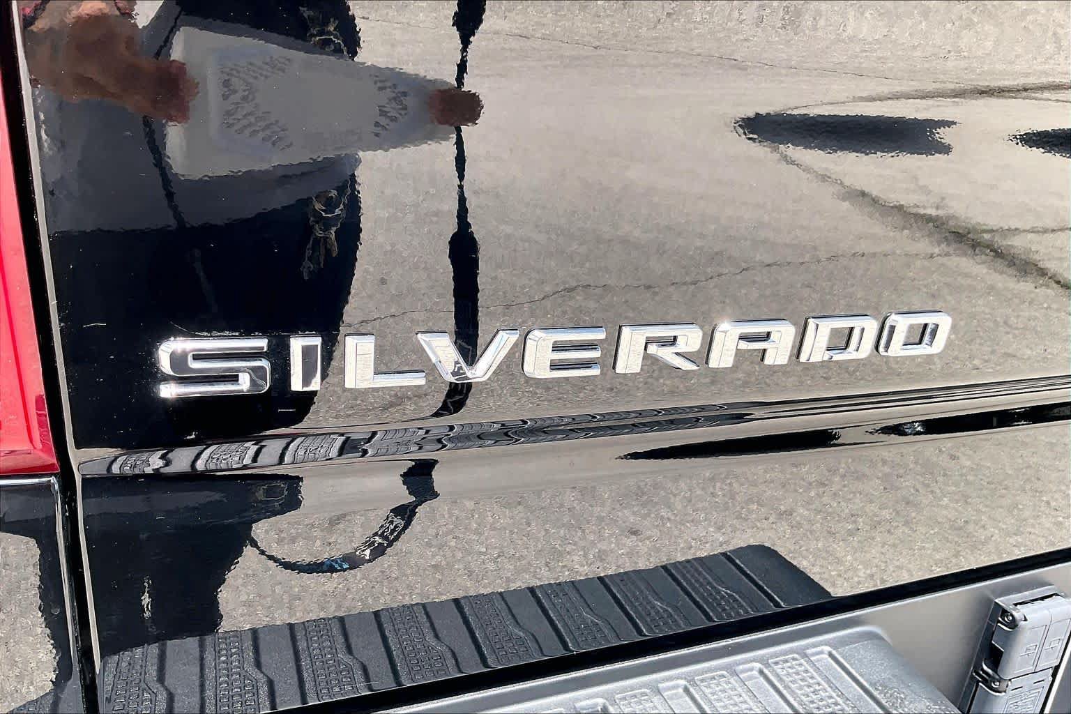 Certified 2023 Chevrolet Silverado 1500 LTZ w/ Technology Package AWD/4WD image 56