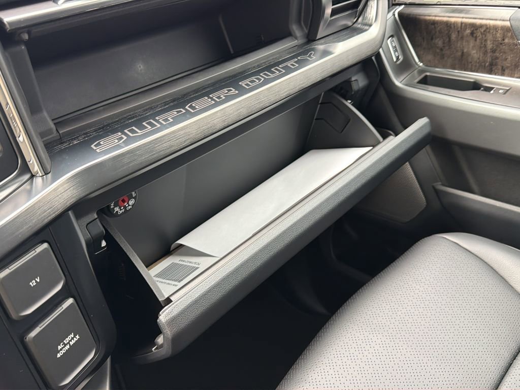 New 2026 Ford F350 Lariat w/ Black Appearance Package image 27