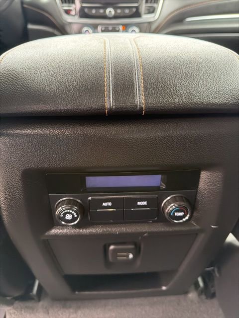 Used 2020 Chevrolet Traverse LT w/ Driver Confidence II Package AWD/4WD image 22