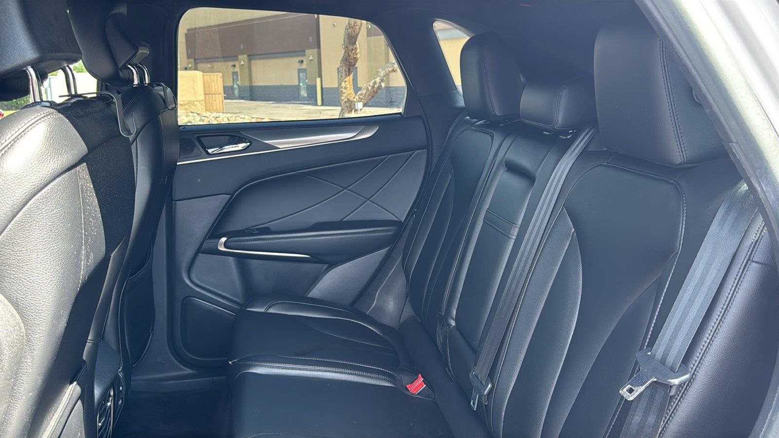 Used 2018 Lincoln MKC Premiere FWD image 24