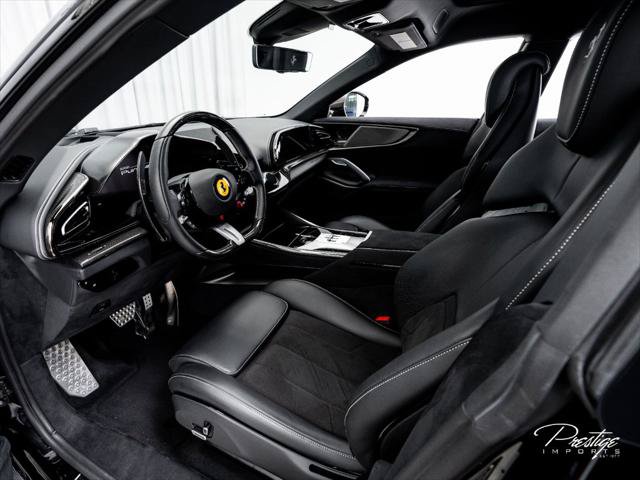 Used 2025 Ferrari Purosangue AWD/4WD image 30