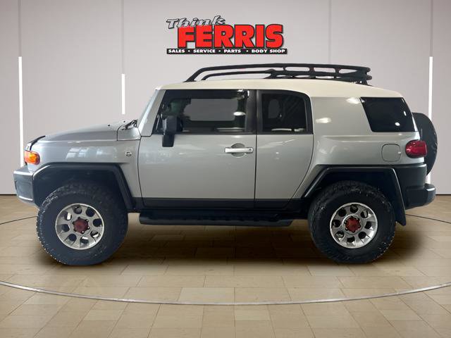 Used 2012 Toyota FJ Cruiser 4WD image 2