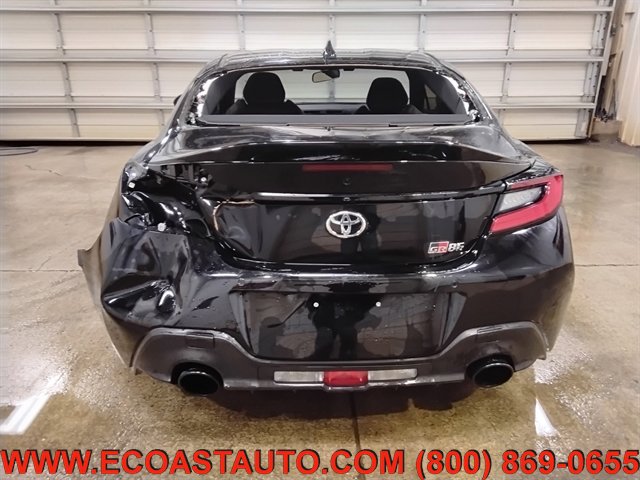 Used 2024 Toyota GR86 Premium RWD image 8