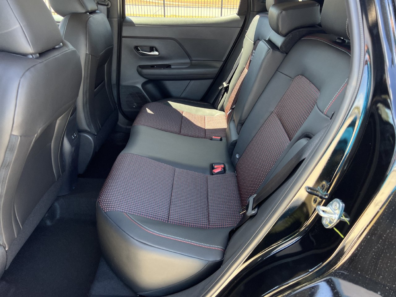 New 2027 Nissan Kicks SR FWD image 13