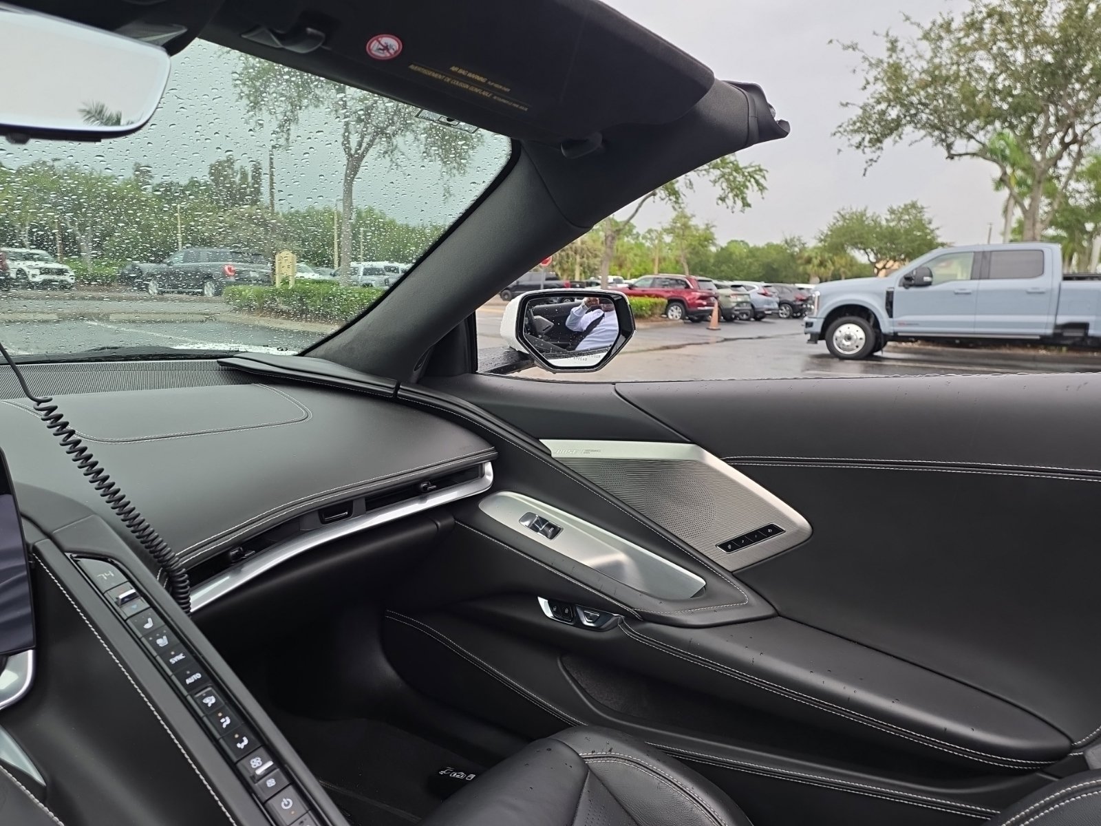 Used 2021 Chevrolet Corvette Stingray Premium Conv w/ Z51 Performance Package RWD image 4