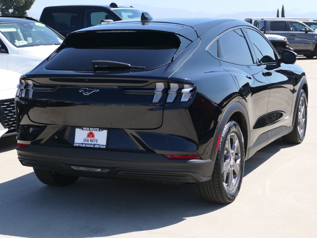 Used 2023 Ford Mustang Mach-E Select RWD image 3