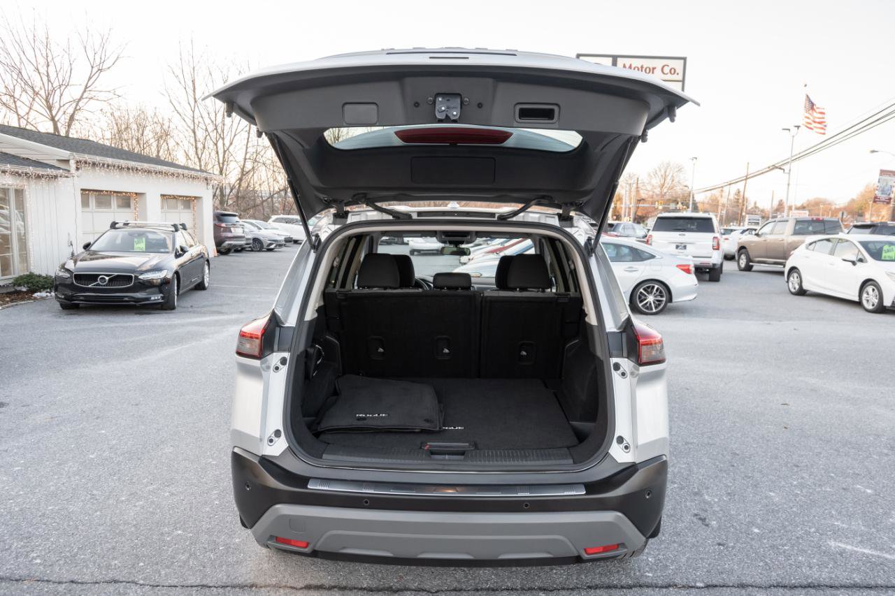 Used 2023 Nissan Rogue SV image 21