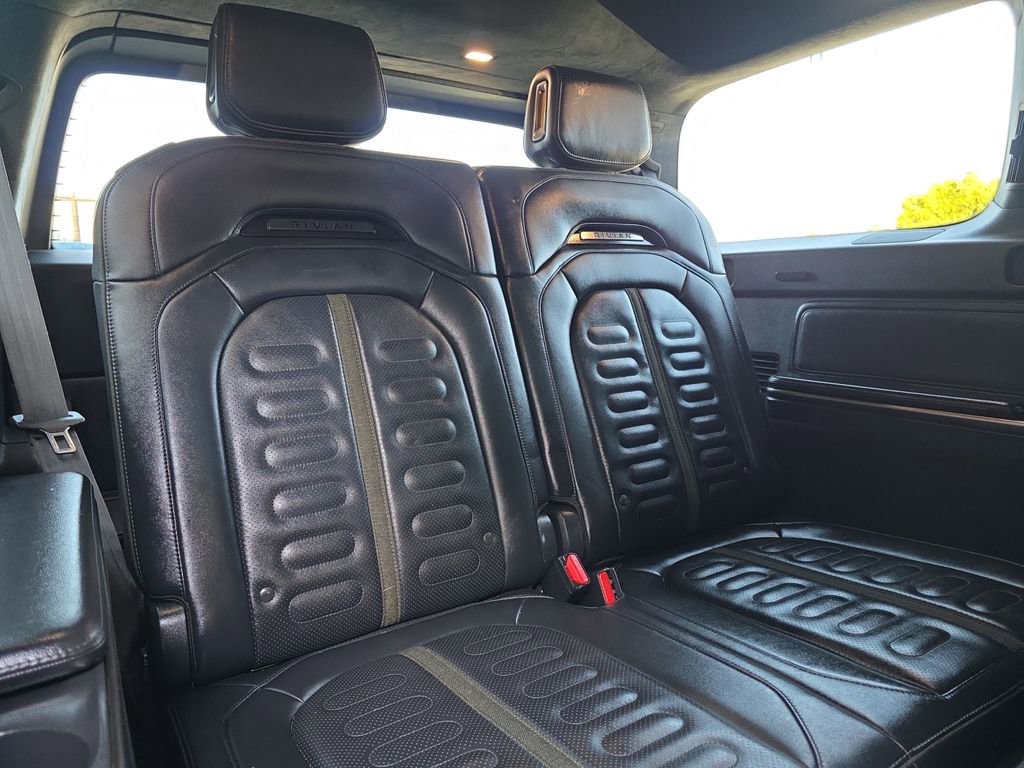 Used 2022 Rivian R1S Launch Edition image 29