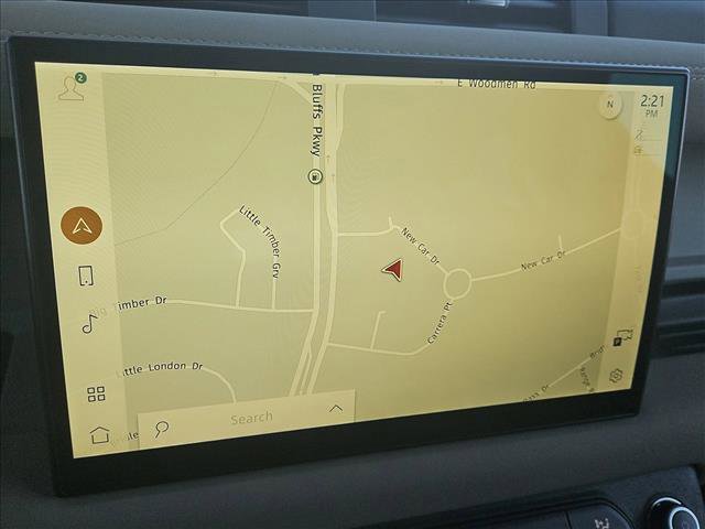 Used 2023 Land Rover Defender 130 X-Dynamic SE image 13