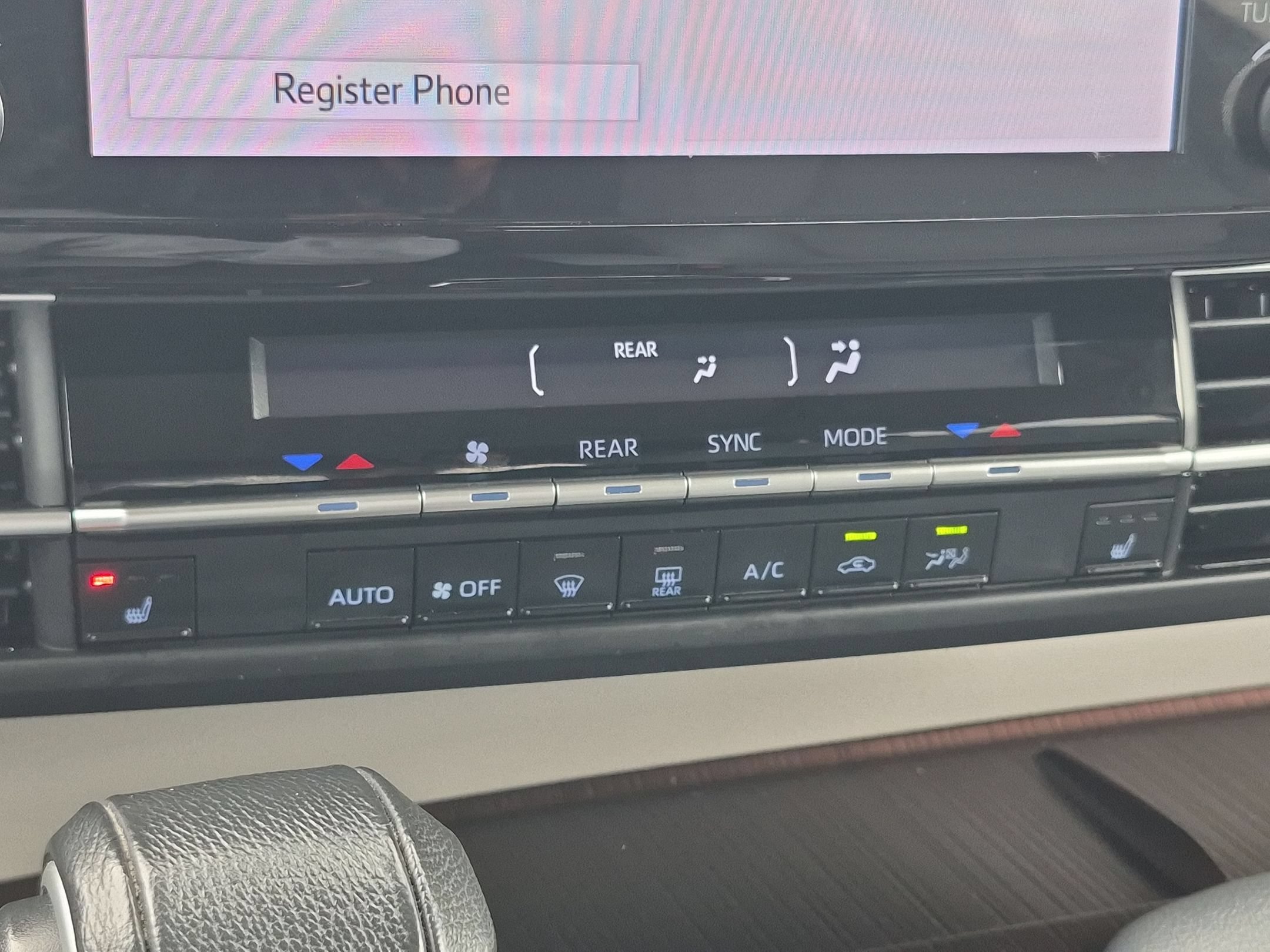 Used 2023 Toyota Sienna XLE AWD/4WD image 21