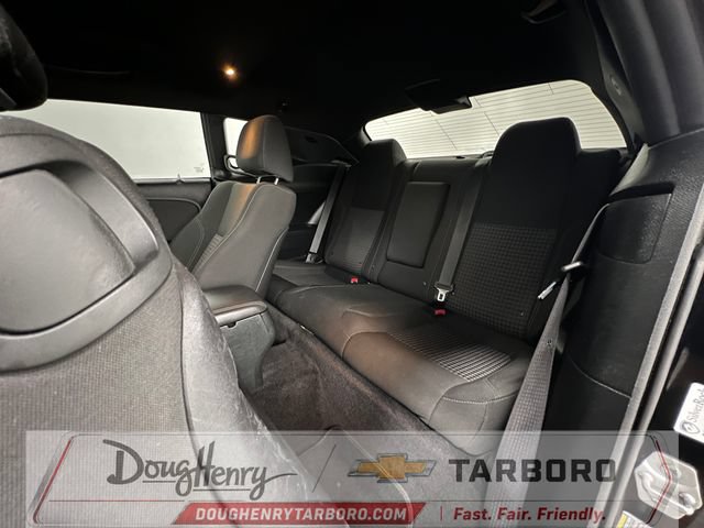 Used 2016 Dodge Challenger SXT RWD image 32