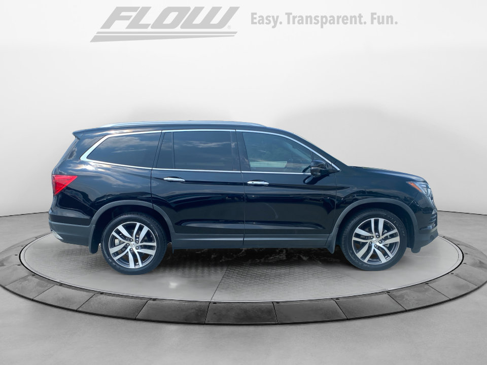Used 2017 Honda Pilot Touring image 9