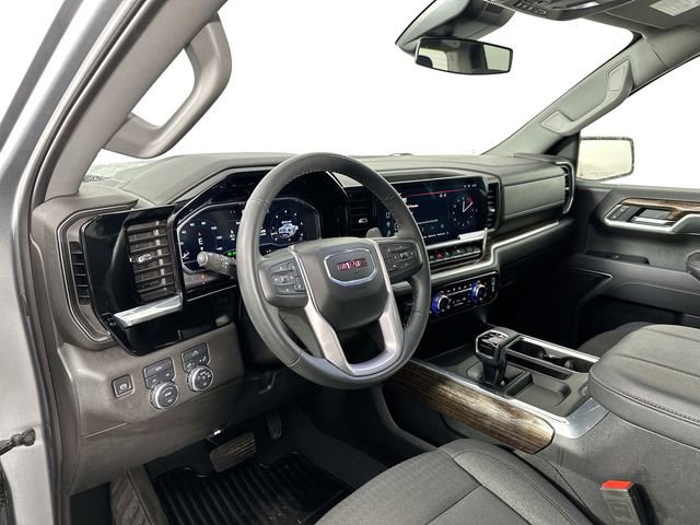 Used 2025 GMC Sierra 1500 Elevation image 3