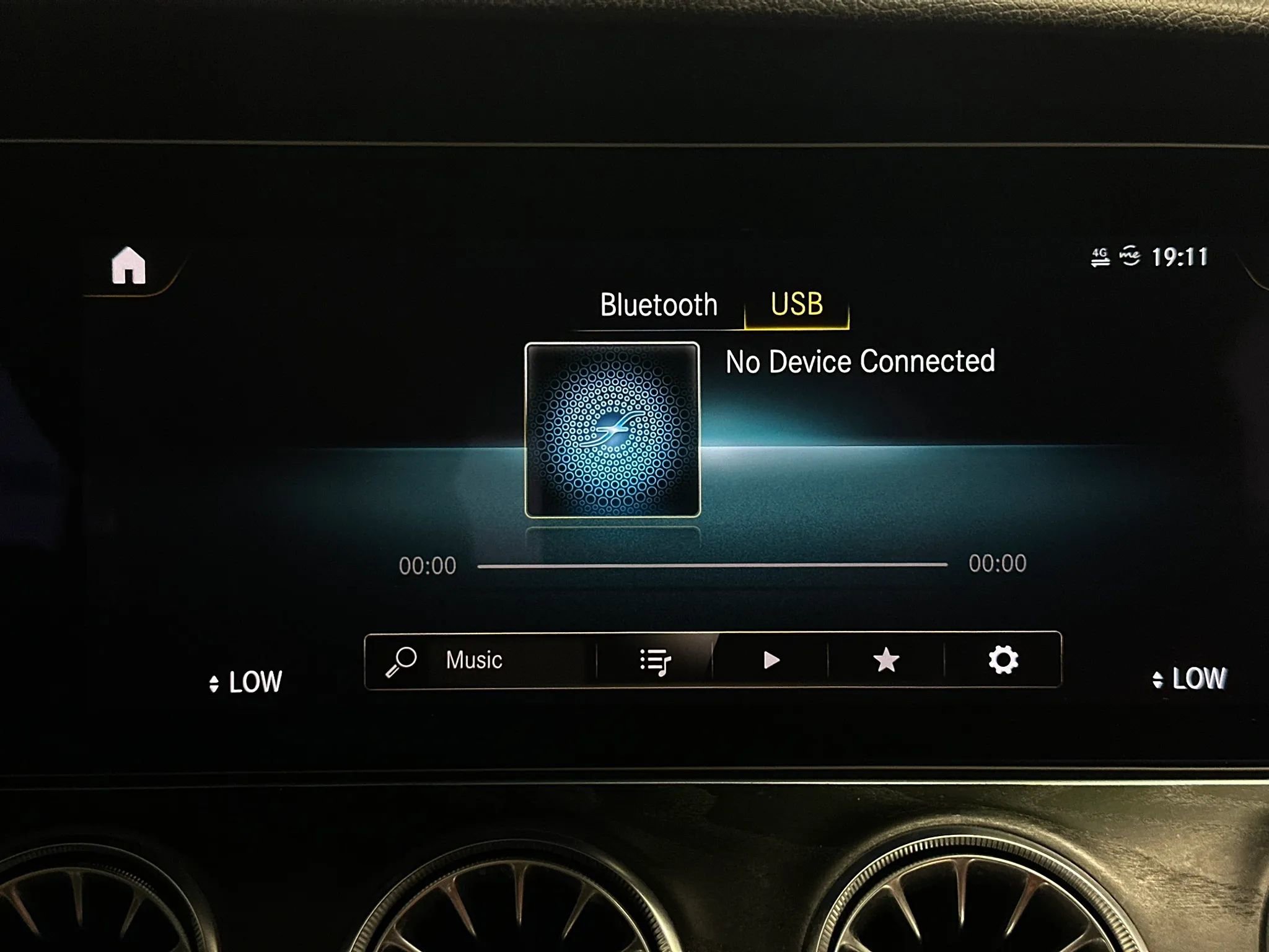 Used 2023 Mercedes-Benz E 450 Coupe image 29