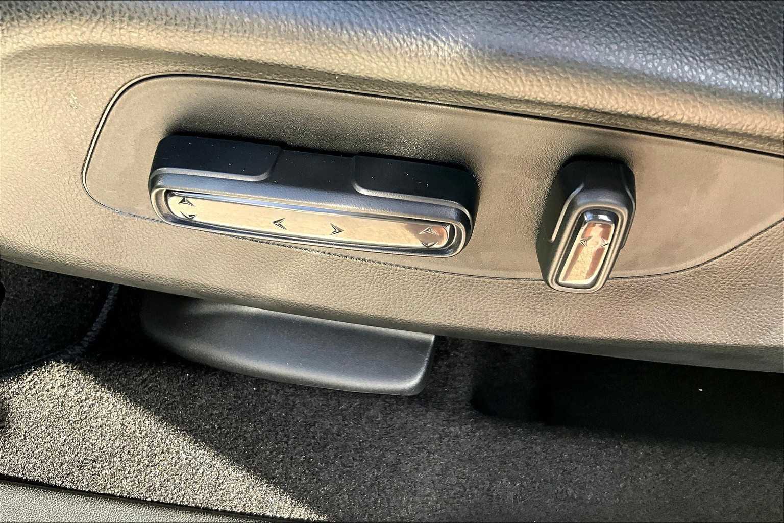 New 2025 Acura ADX image 19