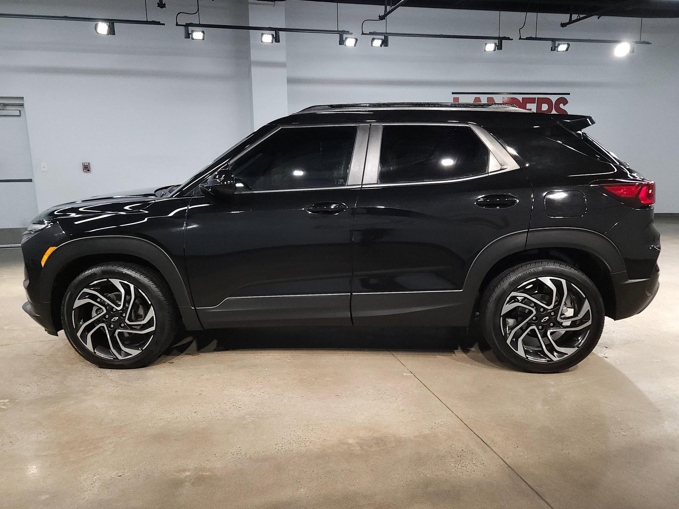 Used 2025 Chevrolet TrailBlazer RS w/ Convenience Package image 4