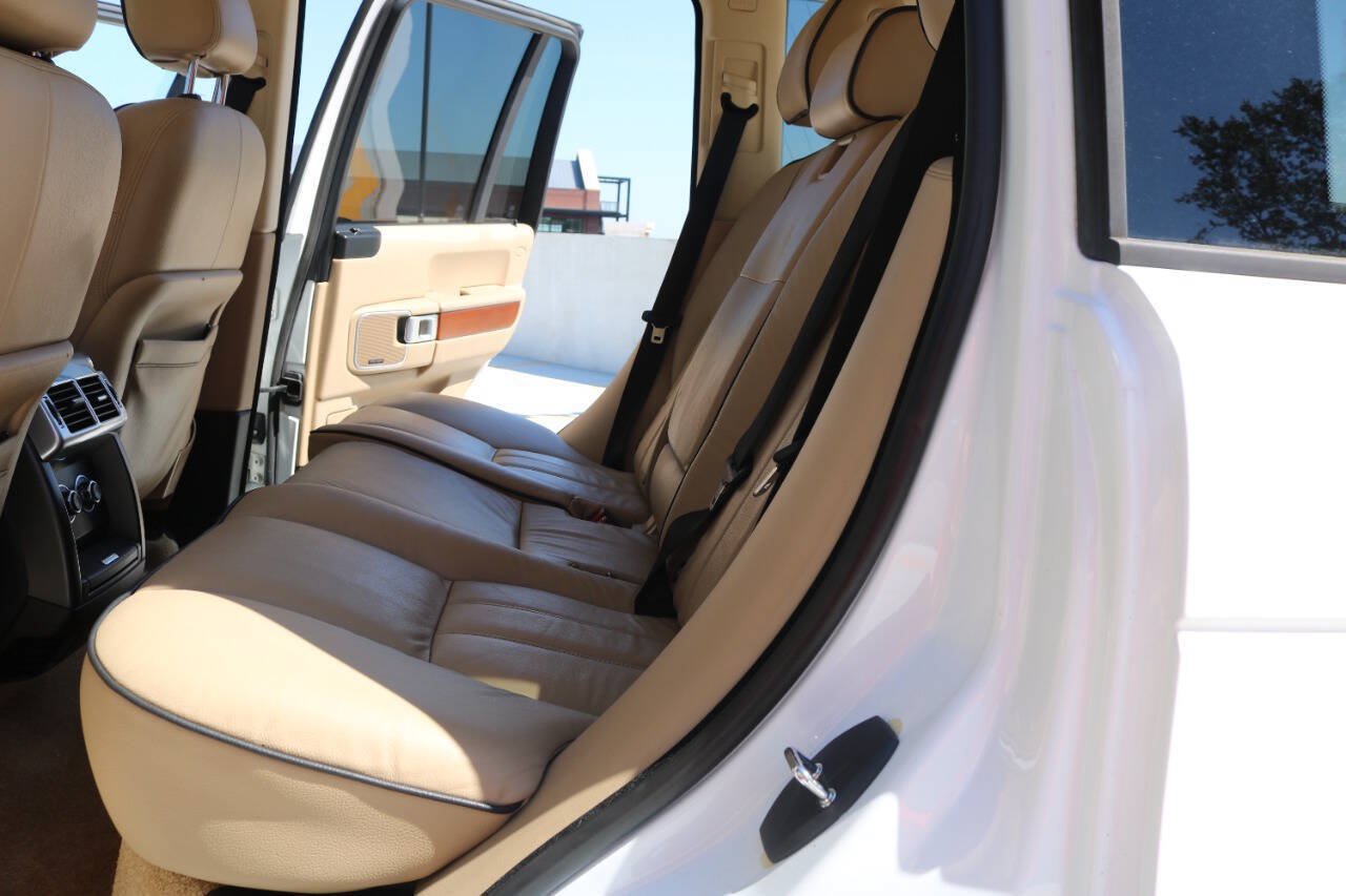 Used 2011 Land Rover Range Rover HSE AWD/4WD image 55