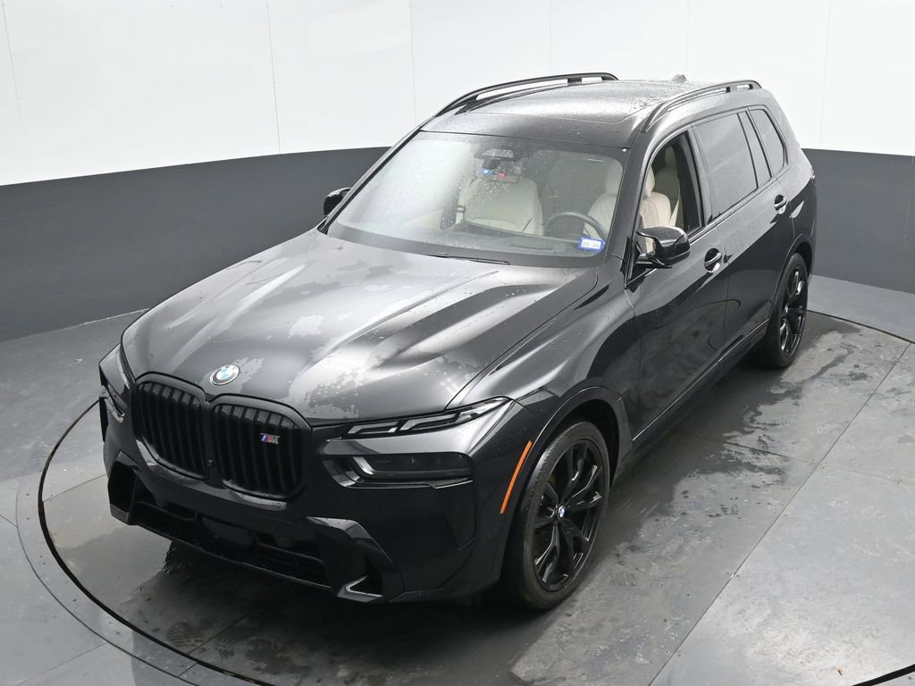 Used 2025 BMW X7 M60i image 44