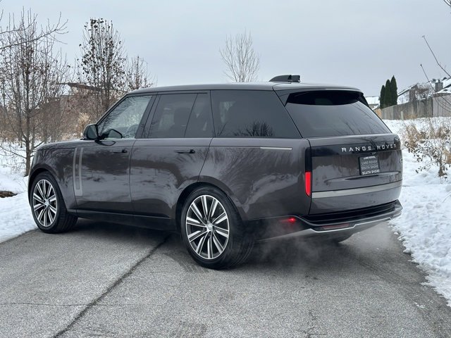 Used 2023 Land Rover Range Rover SE image 9