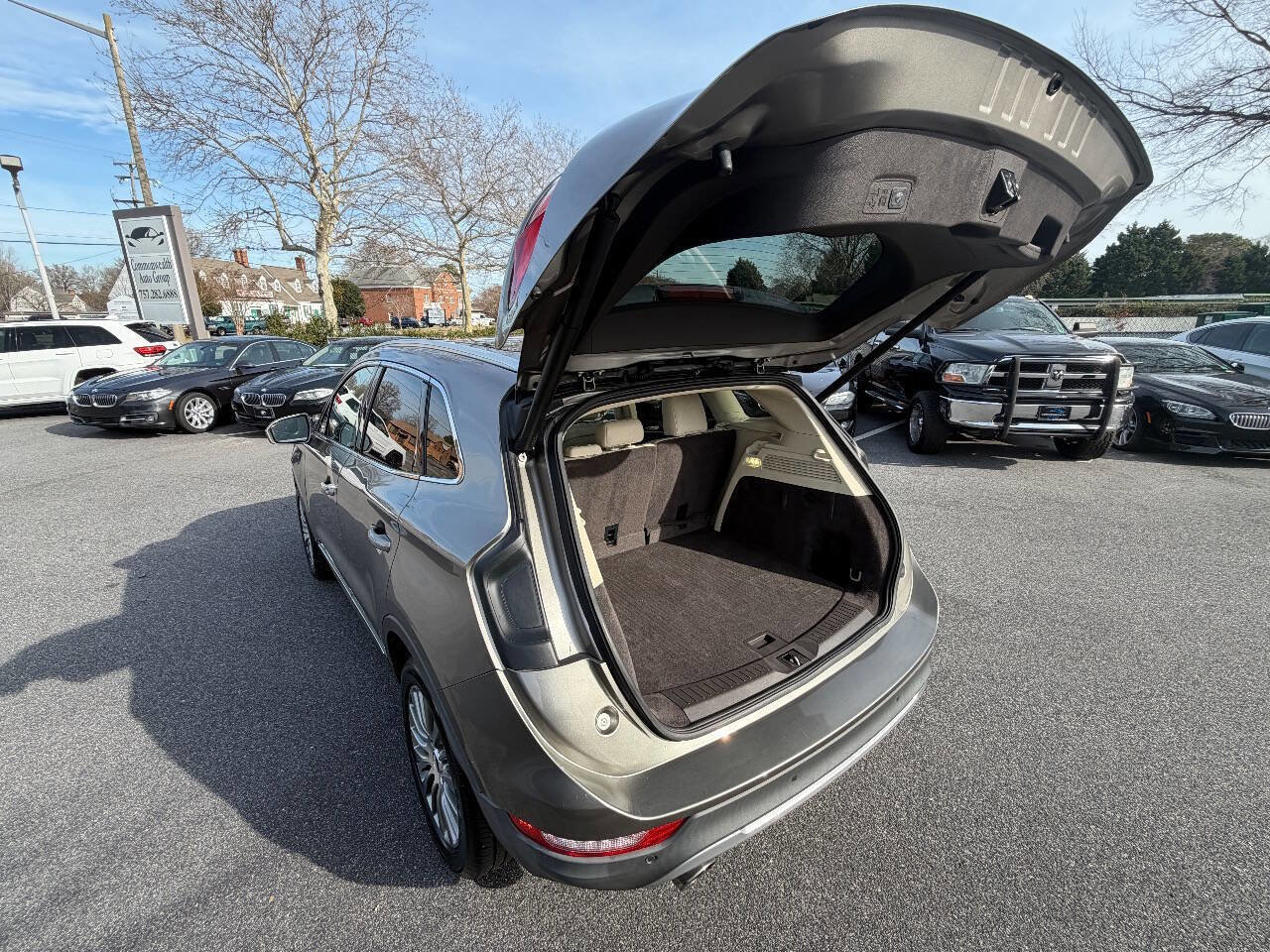 Used 2016 Lincoln MKC Reserve image 26