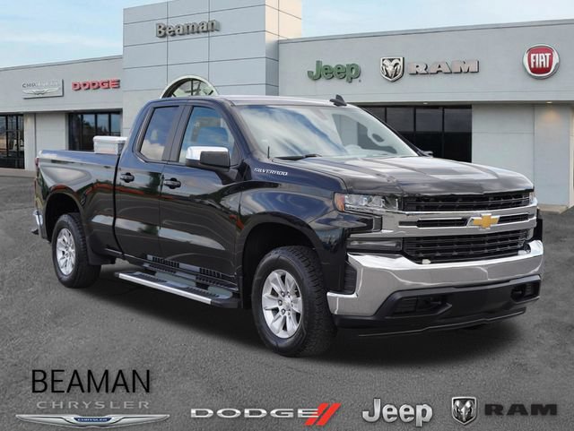 Used 2020 Chevrolet Silverado 1500 LT AWD/4WD image 1