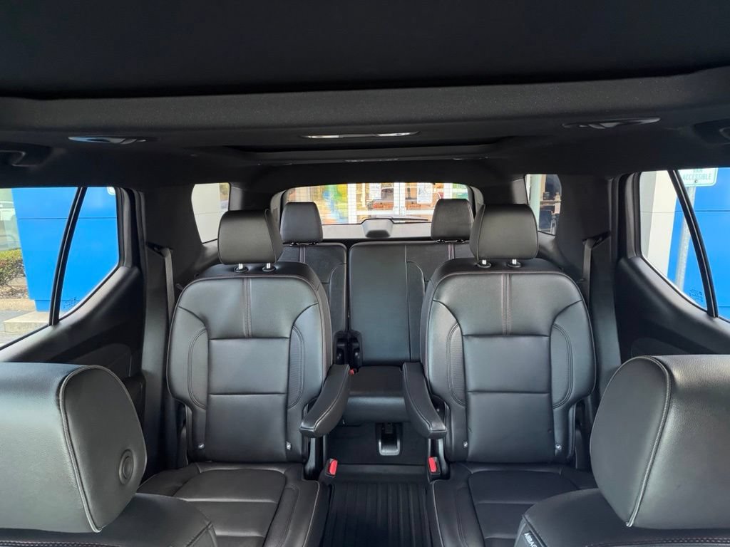 Used 2023 Chevrolet Traverse RS AWD/4WD image 27