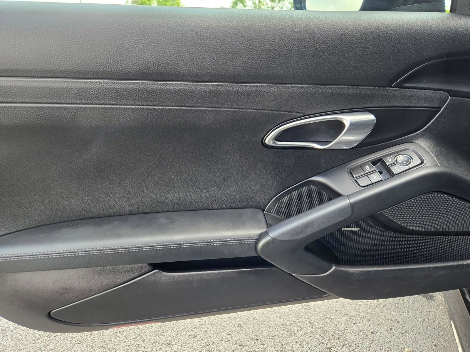 Used 2022 Porsche 718 Cayman S RWD image 22