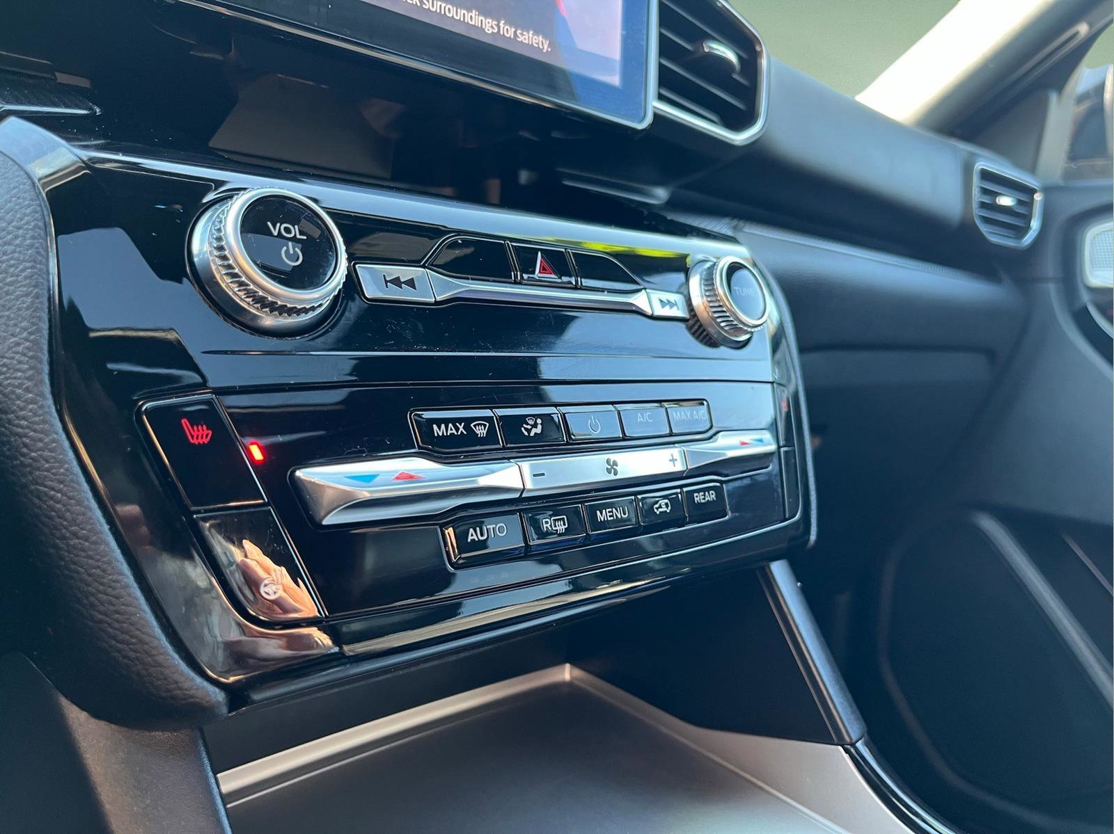 Used 2024 Ford Explorer ST-Line w/ Class IV Trailer Tow Package image 20