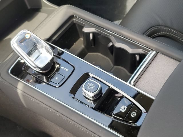 New 2026 Volvo XC90 T8 Ultra w/ Protection Package Premier AWD/4WD image 21