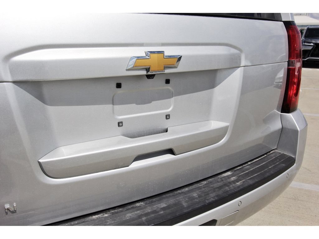 Used 2016 Chevrolet Suburban LT AWD/4WD image 30