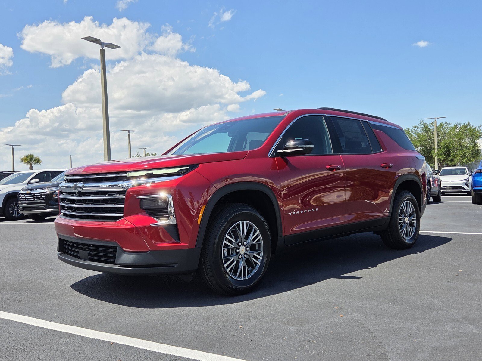 New 2026 Chevrolet Traverse LT FWD image 2
