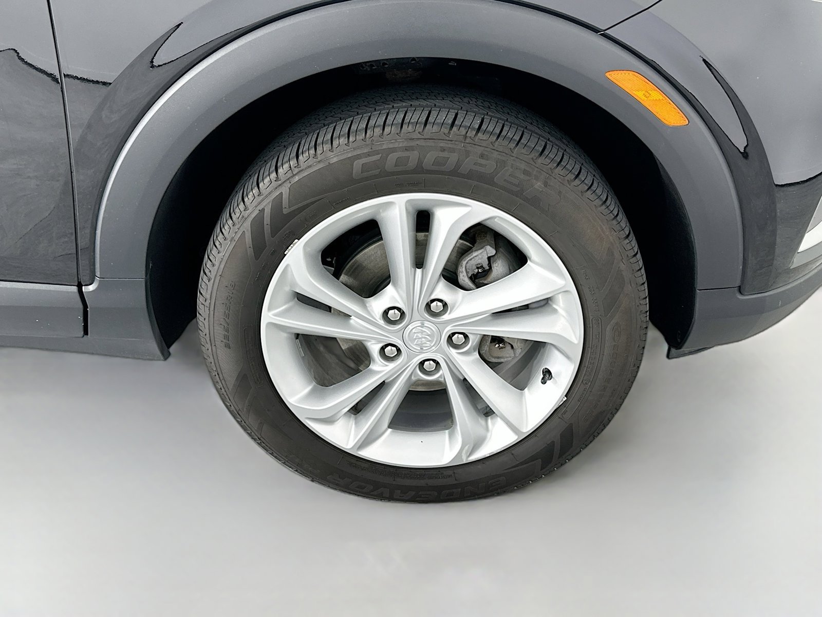Used 2022 Buick Encore GX Preferred w/ Cold Weather Comfort Package AWD/4WD image 37