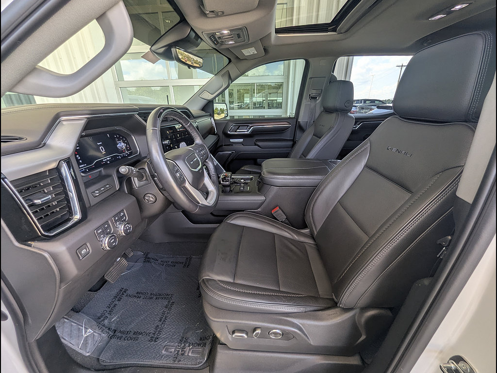 Used 2024 GMC Sierra 1500 Denali AWD/4WD image 23
