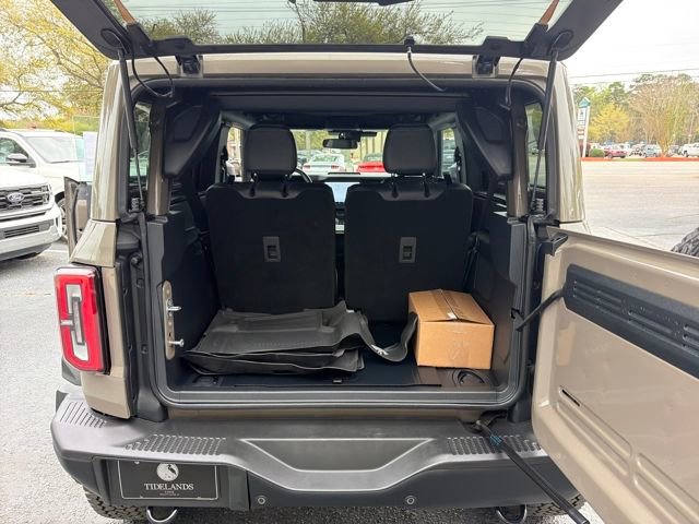Used 2025 Ford Bronco Badlands image 11