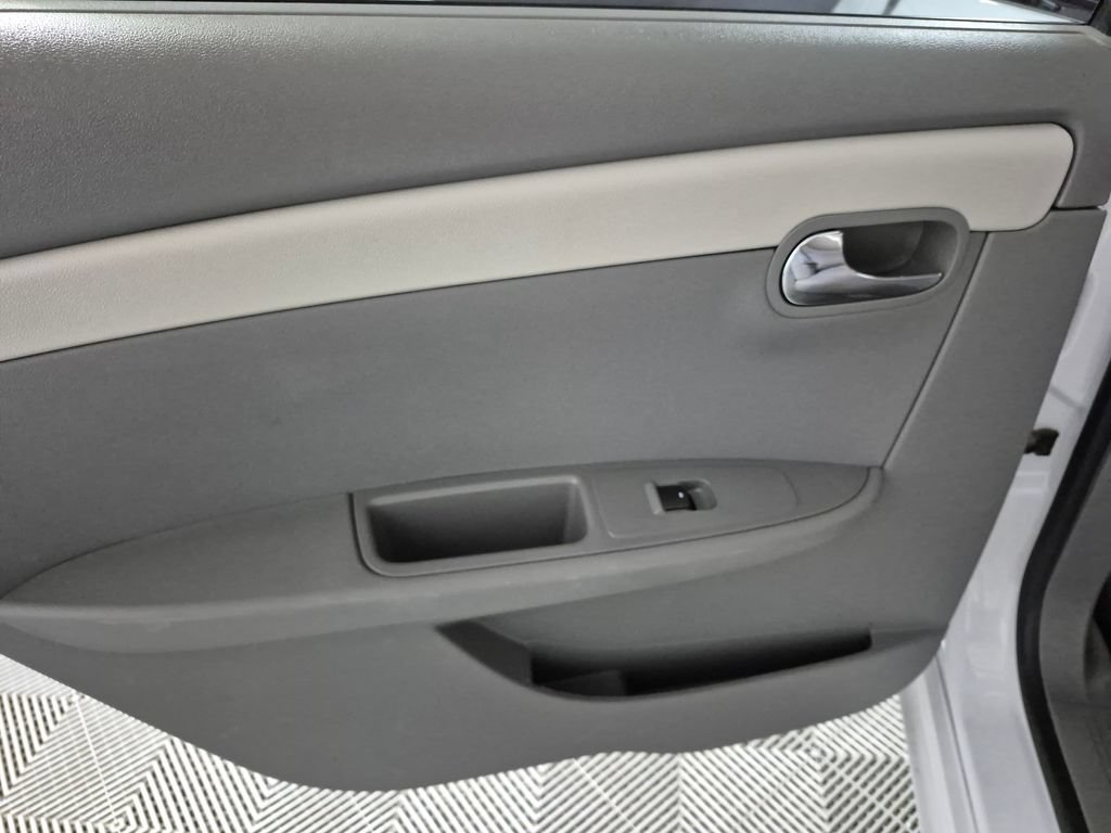 Used 2012 Chevrolet Malibu LS FWD image 23
