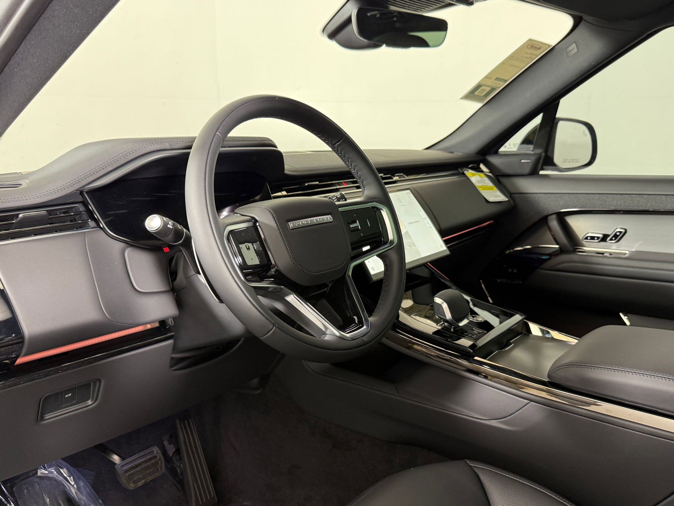 New 2026 Land Rover Range Rover Sport SE AWD/4WD image 4