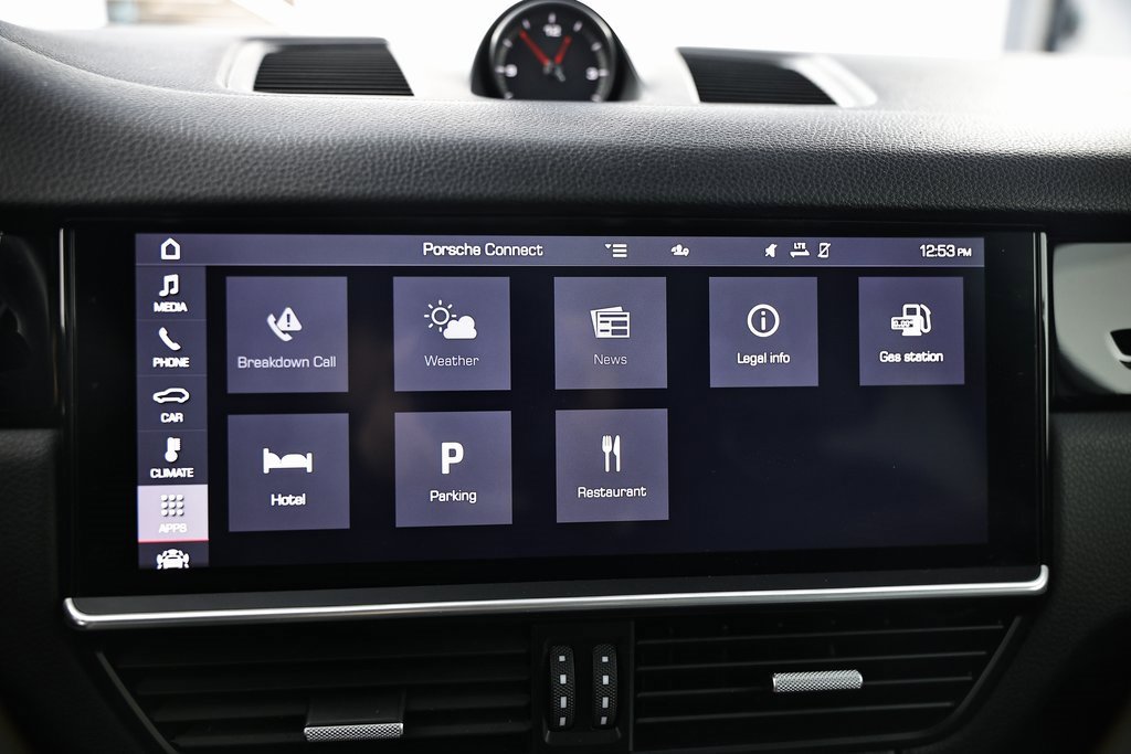 Certified 2020 Porsche Cayenne image 34