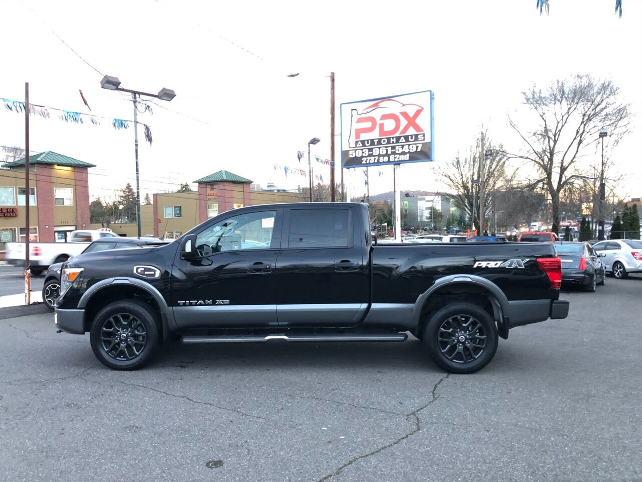 Used 2017 Nissan Titan PRO-4X image 1