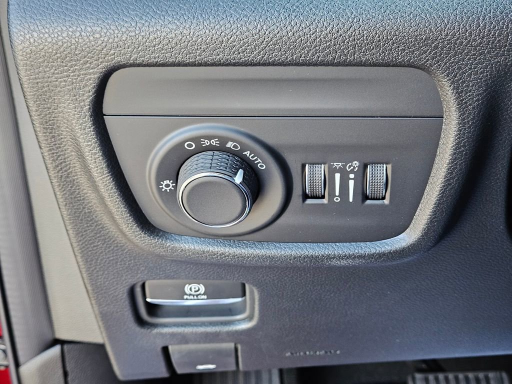 New 2025 Jeep Grand Cherokee L Laredo w/ Luxury Tech Group I image 27