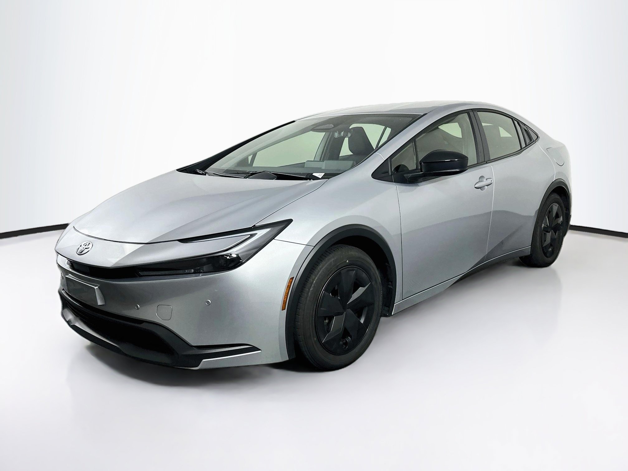 Used 2026 Toyota Prius LE FWD image 3